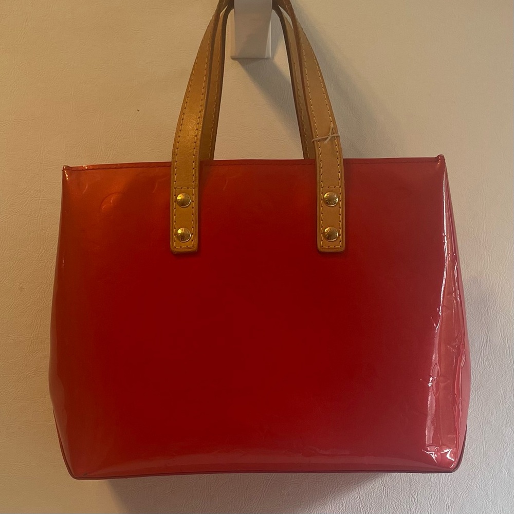 Louis Vuitton 2004 Red Vernis Reade PM Tote